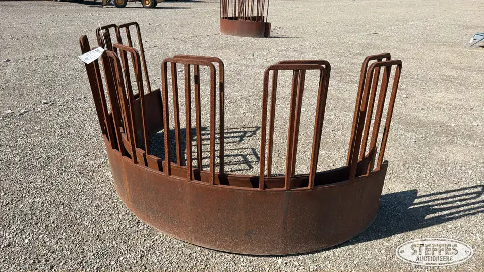 Hay feeder Feeders and Bunk