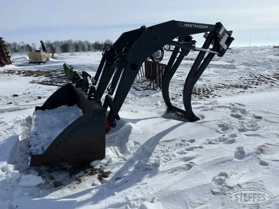 Westendorf XTA-400 Tractor Loaders and Attachment