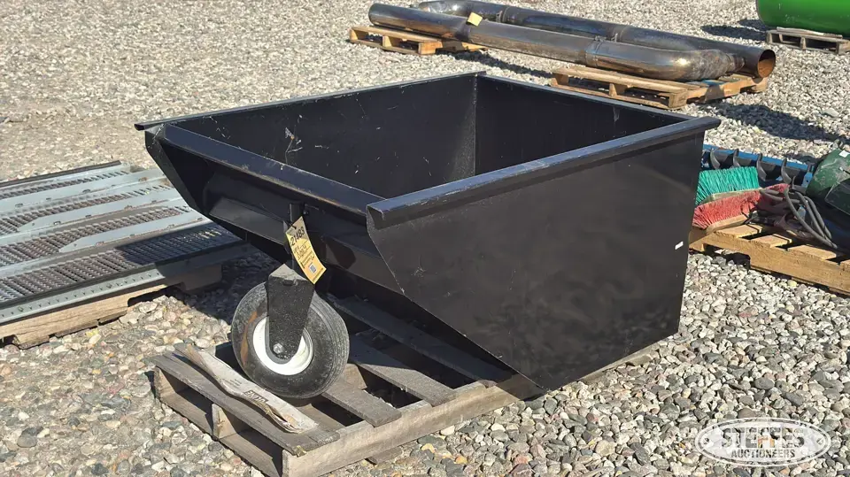 Mini skid steer dump hopper Skid Steer Attachments-Other