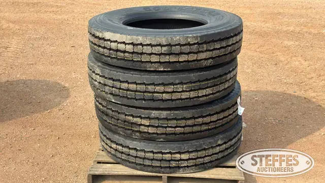 (4) 11R24.5 tires