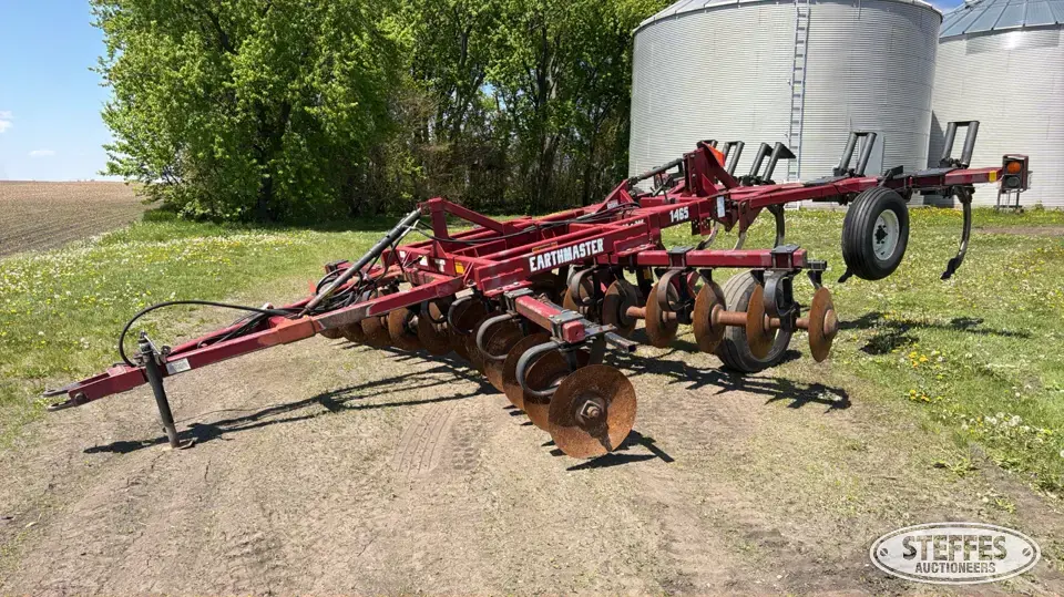 M&W Earthmaster 1465 Ripper