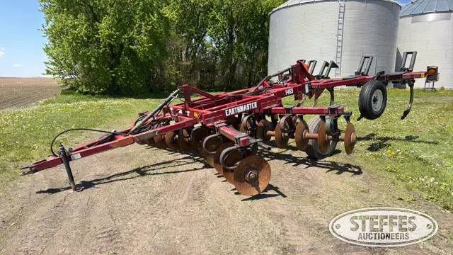 M&W Earthmaster 1465