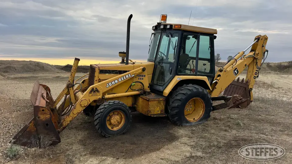 1993 Deere 310D Loader Backhoe
