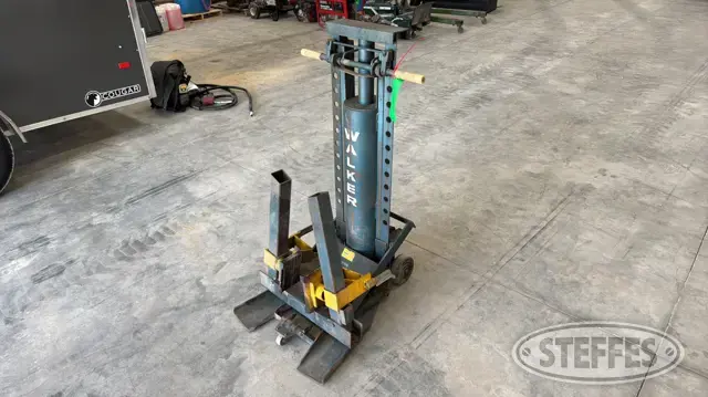 Walker 93686