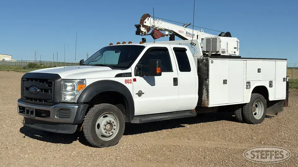 2013 Ford Super Duty F-550 XL Service Utility Truck