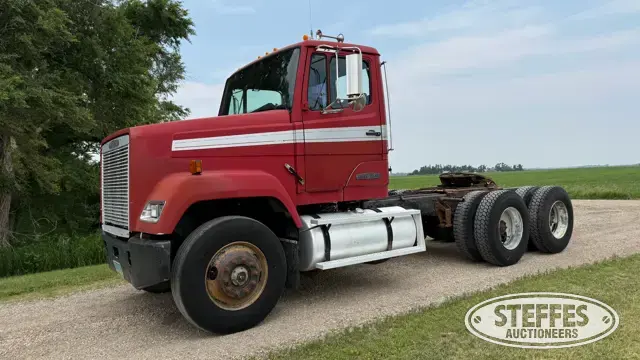 1988 Freightliner FLC112