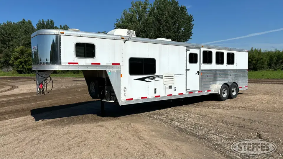 2014 Exiss 6410LQ Gooseneck Livestock Trailer