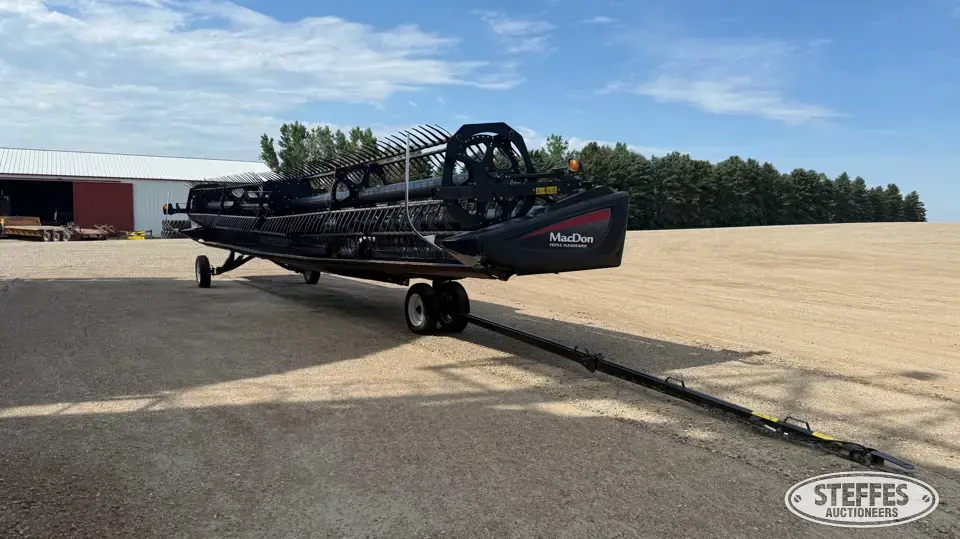 2014 MacDon FD75 Draper Head