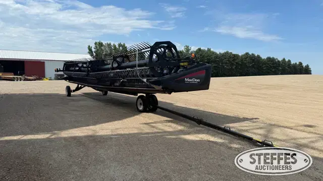 2014 MacDon FD75