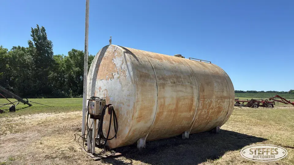 SOCO Industrial 10,000 gal. fuel tank