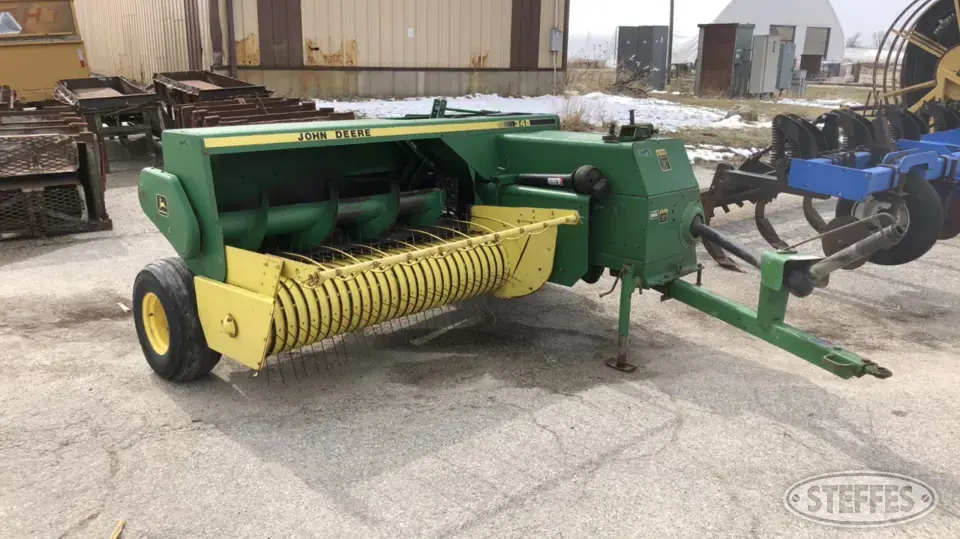 John Deere 348 Square Baler