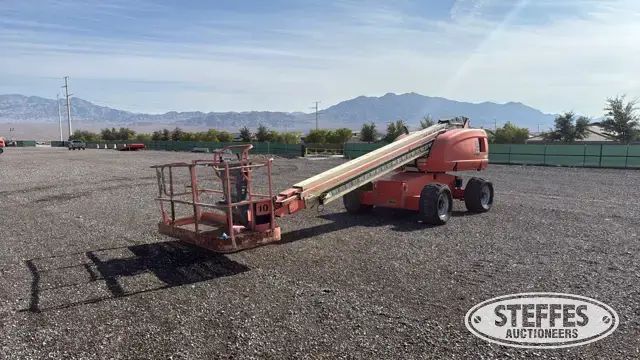 2005 JLG 600S