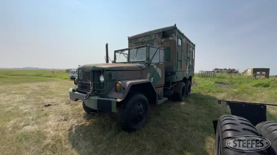 1972 AM General M109A3 Specialty Truck