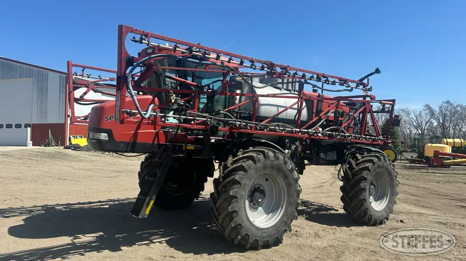 2005 Case IH SPX4410 Self-Propelled Sprayer