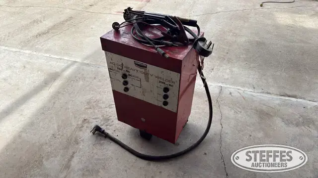 Century AC-DC HD welder