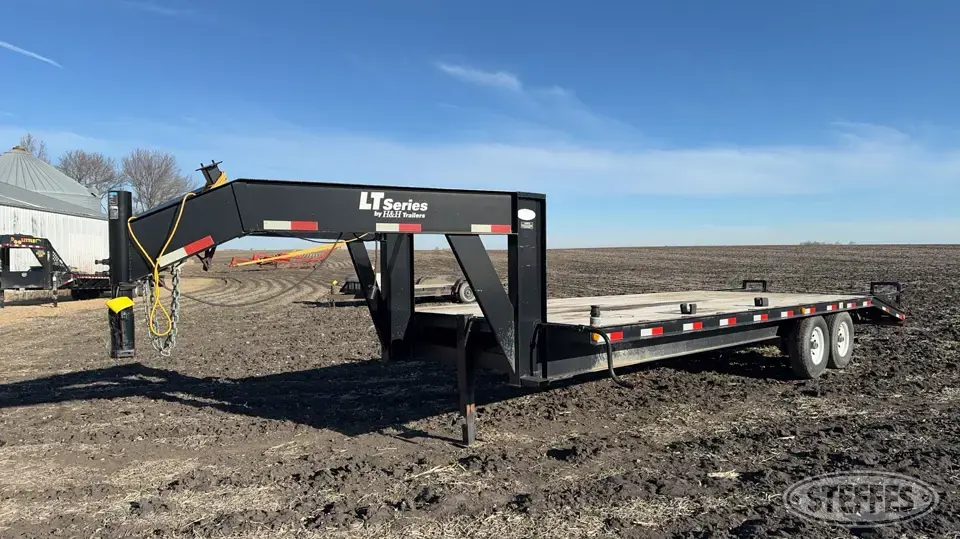 2007 H&H Trailers LT Series Flatbed Trailer