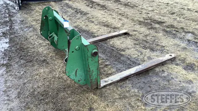 John Deere Pallet Forks