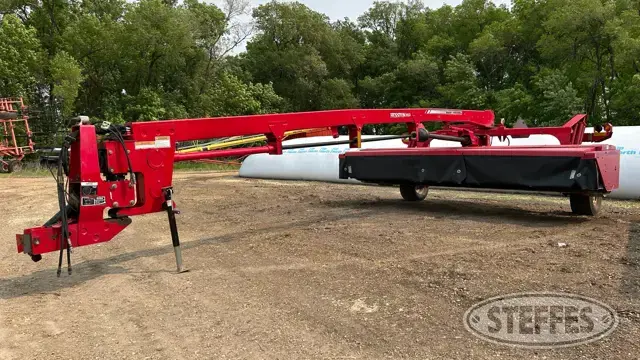 Massey Ferguson 1375