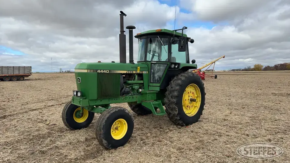1982 John Deere 4440 2WD Tractor