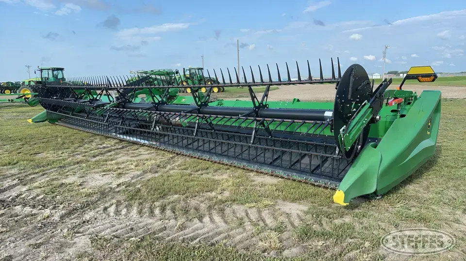 2022 John Deere HD40R Draper Head