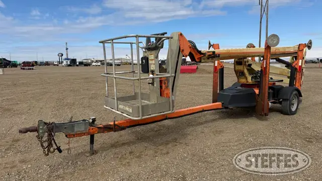 2013 JLG T500J