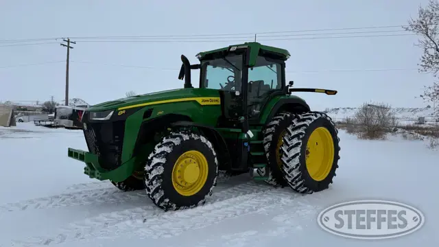 2024 John Deere 8R 250