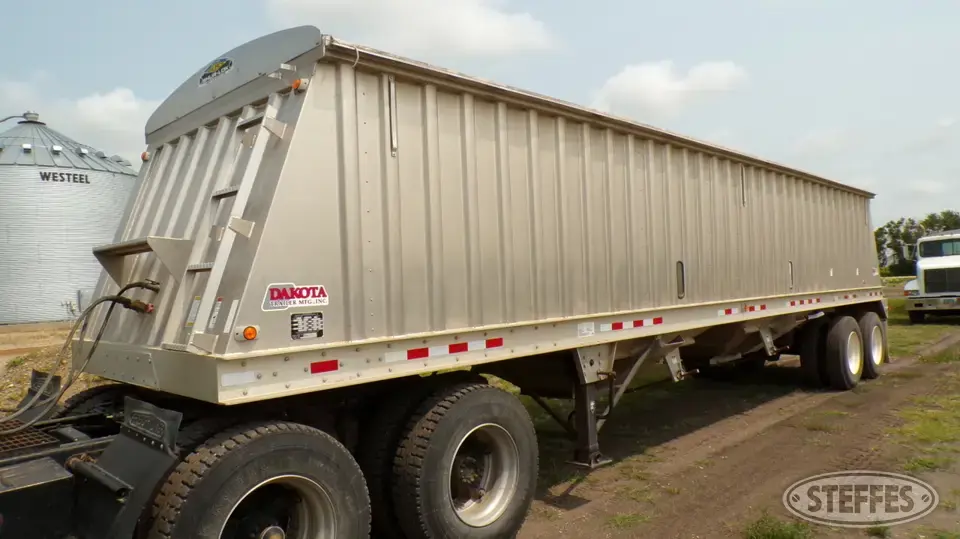 2006 Dakota Hopper Bottom Trailer