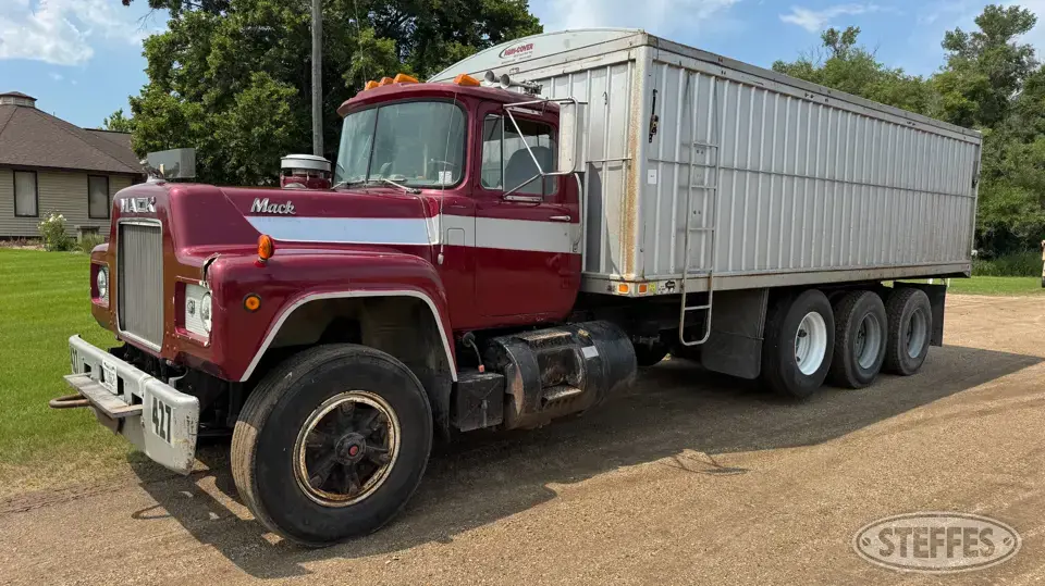 1980 Mack R Grain Truck