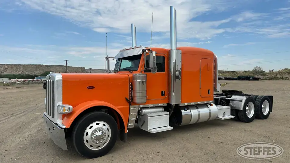 2022 Peterbilt 389 Conventional Truck with Sleeper