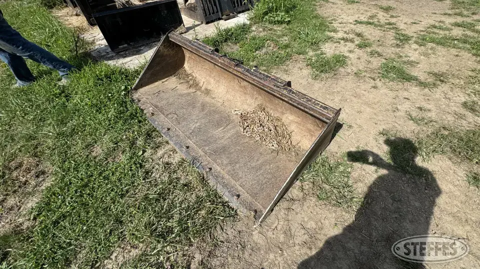 John Deere Skid Steer Bucket