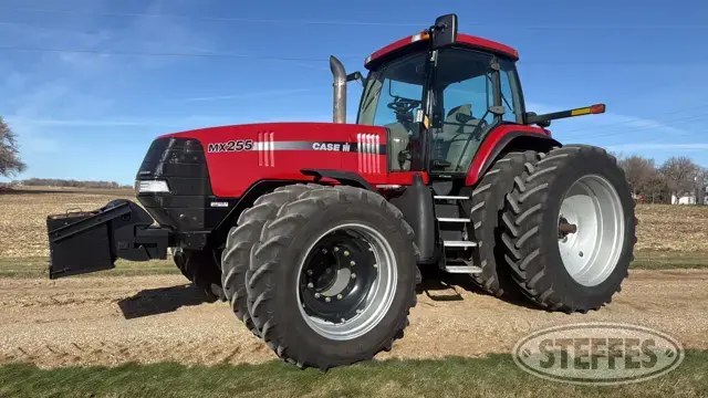 2005 Case IH MX255