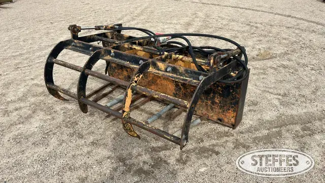 Skid steer manure grapple