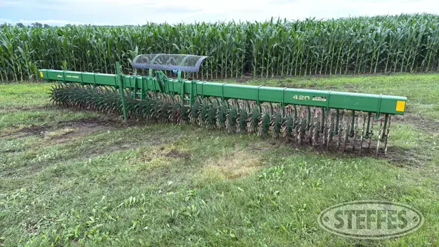John Deere 420