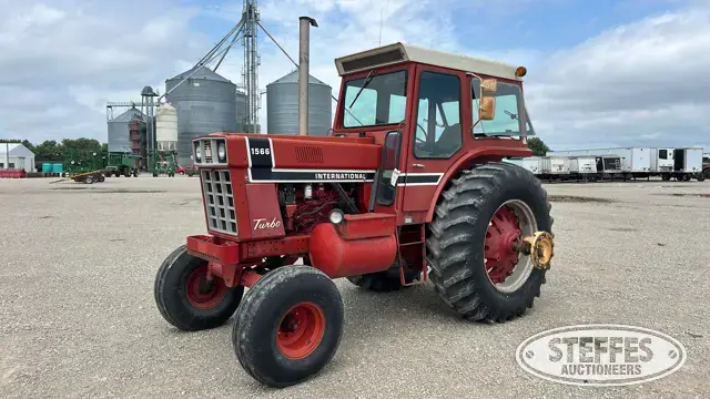 1976 International 1566