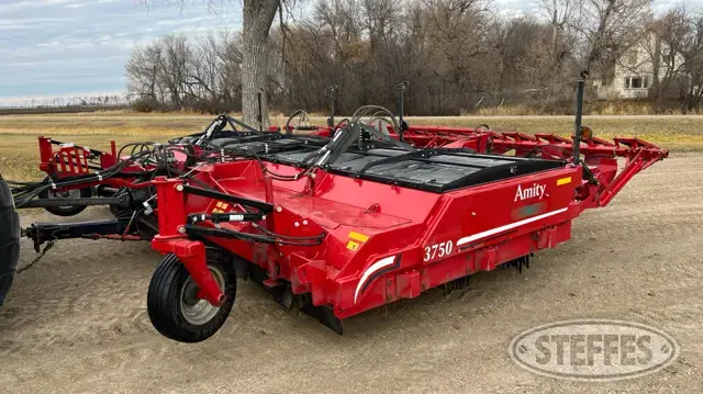 2022 Amity 3750