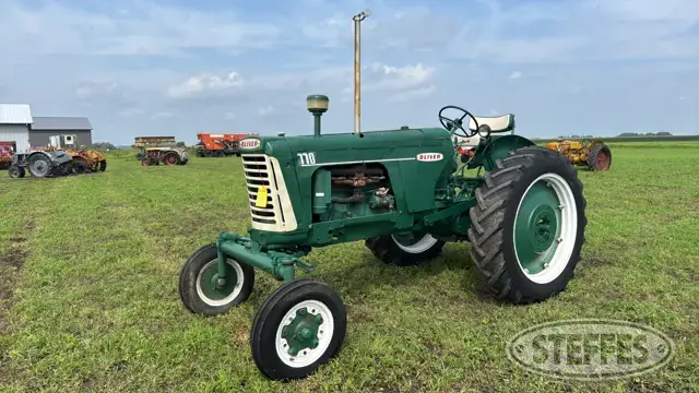 1972 Oliver 770