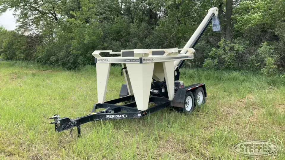 2015 Meridian Seed Titan 2se Box Seed Tender Trailer