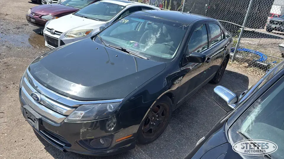 2010 Ford Fusion SE Car