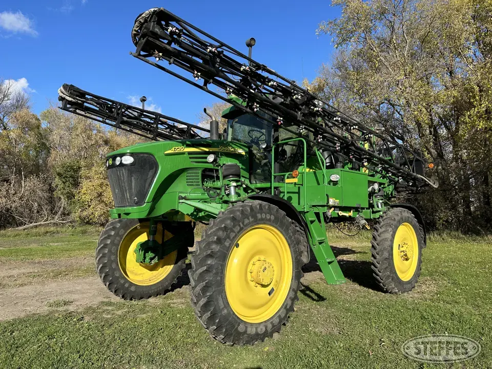 2006 John Deere 4720 Self-Propelled Sprayer