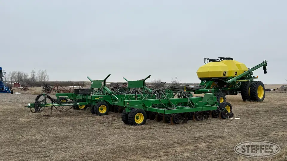 2016 John Deere 1895 Air Drills and Air Seeder