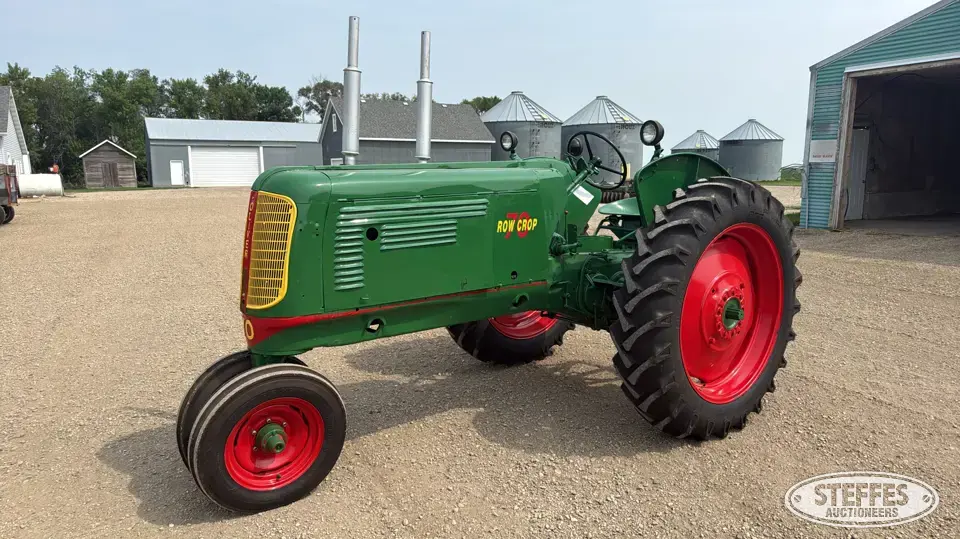 1946 Oliver Row Crop 70 Collectible Tractor