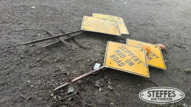 (4) Signs