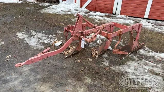 Allis-Chalmers plow