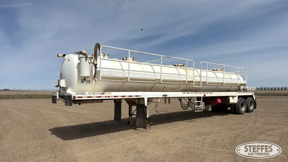 2012 Dragon Rocky Mountain Series 130 bbl. Vacuum Trailer