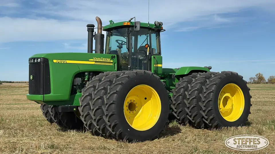2005 John Deere 9620 4WD Tractor