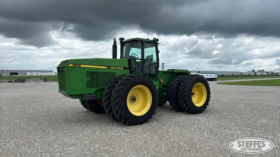 1990 John Deere 8960 4WD Tractor