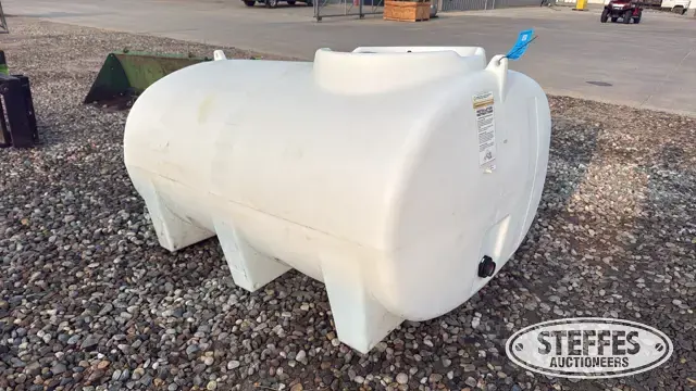 Enduraplas 550 gal. poly tank