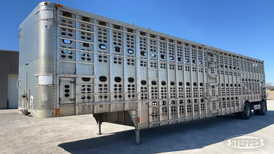 2008 Wilson PSDCL-402P Semi Livestock Trailer