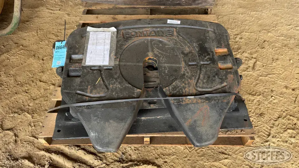 Fontaine 5th wheel plate Truck-Trailer Part