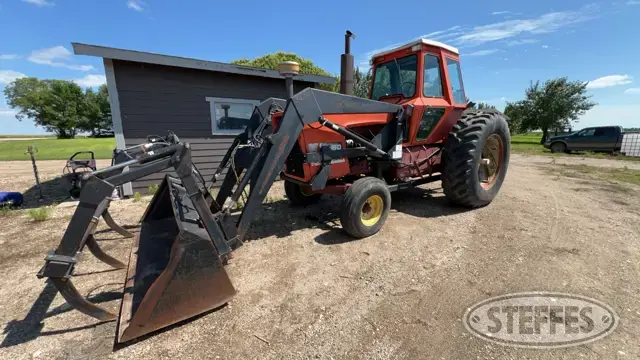 1975 Allis-Chalmers 7060